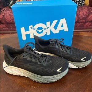 Hoka One Arhai 6 Running Shoes